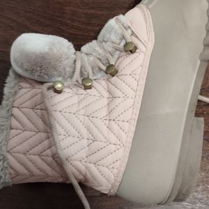 Pink snow boots